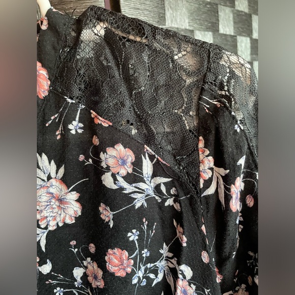 Torrid Tunic Size 00 (Equivalent to size 10) - Picture 2 of 7